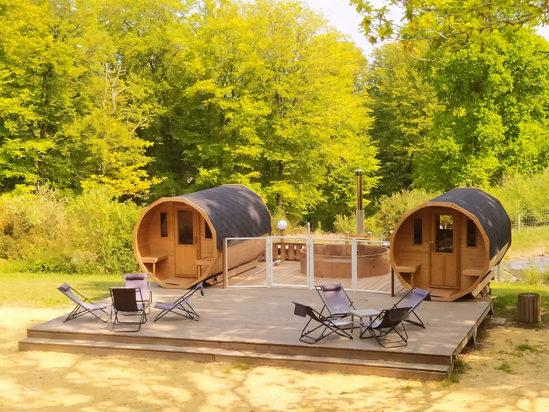 L'Etape En Forêt Dans Le Calvados : Hébergements Insolites Et Parcours ...